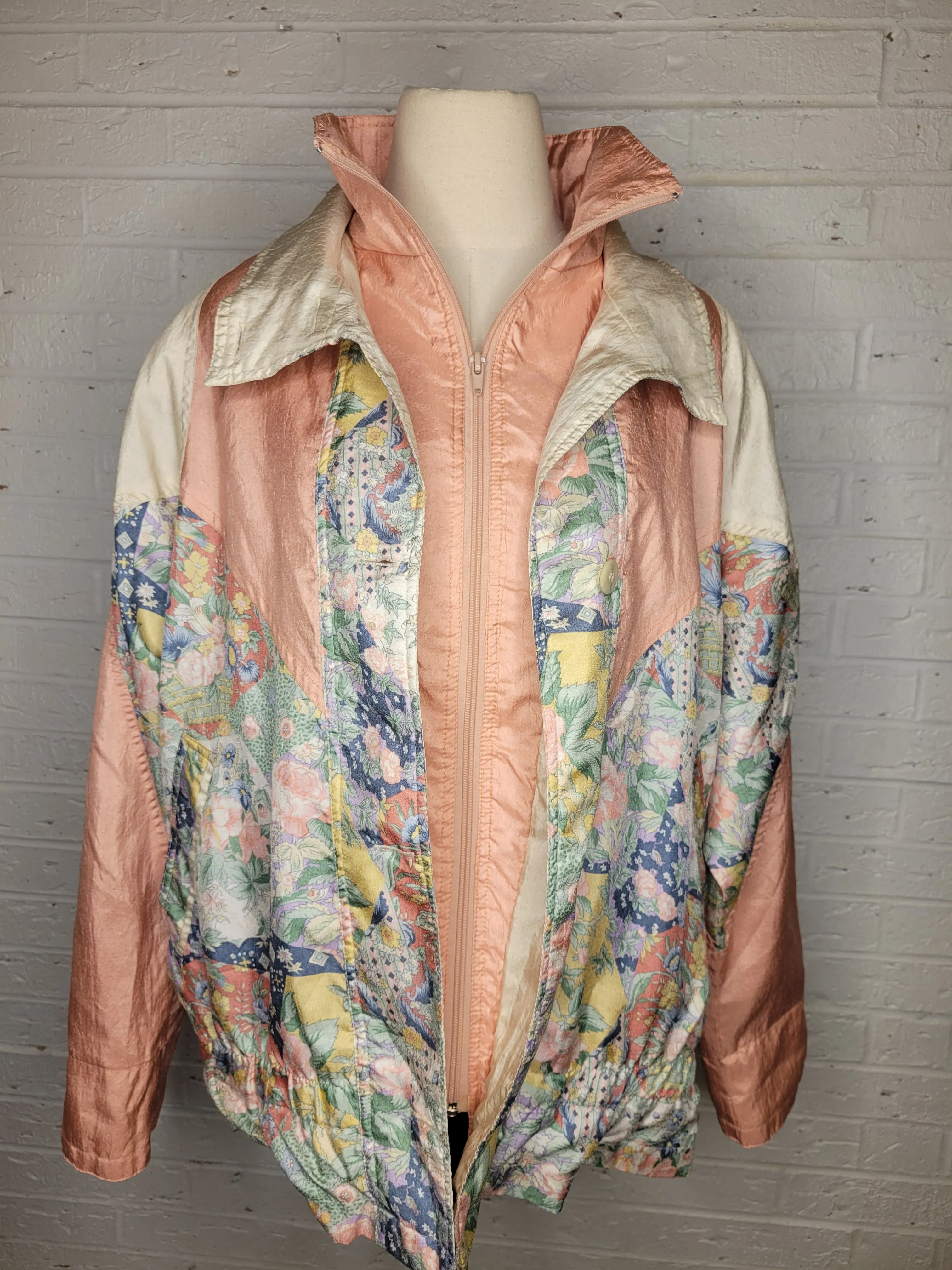 L/XL - Vintage Pastel Windbreaker